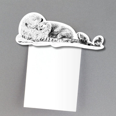 Mother Otter with baby Magnet - LE NID atelier